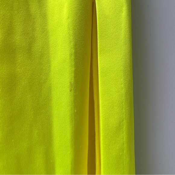 Alice + Olivia Eliza Neon Yellow Slip Dress – Silky Y2K Wedding Guest Party - Picture 12 of 16